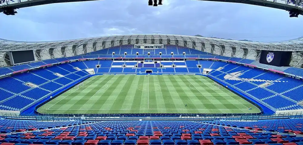 Bahagian dalam Stadium Sultan Ibrahim di Iskandar Puteri, gelanggang Johor Darul Ta'zim