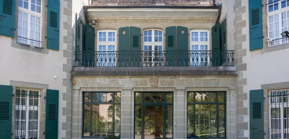 Pintu masuk ibu pejabat Mahkamah Timbang Tara Sukan (CAS) di Lausanne, Switzerland